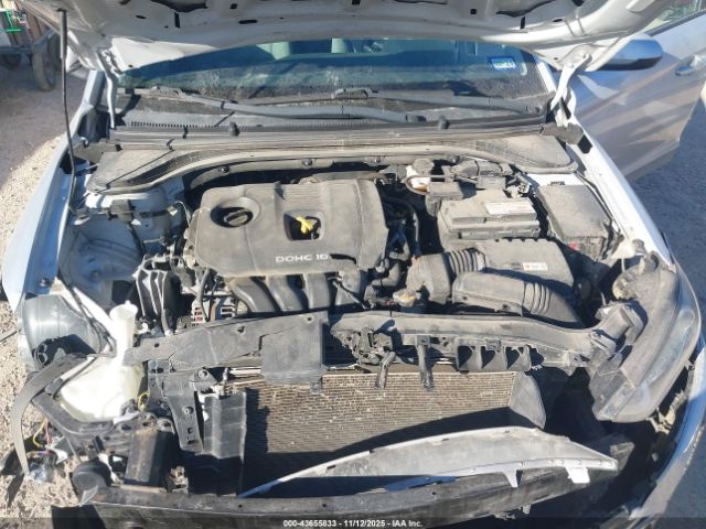 Hyundai ELANTRA Se Image 11