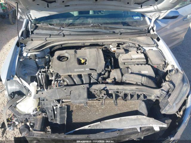 Hyundai ELANTRA Se Image 11