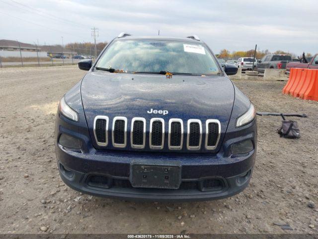 Jeep Cherokee Latitude Image 17