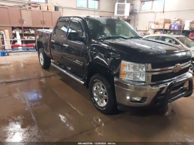  Salvage Chevrolet Silverado 2500