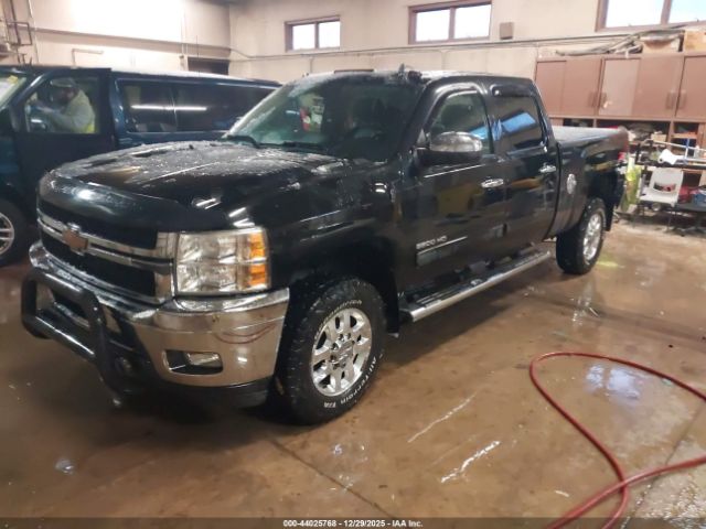 Chevrolet Silverado 2500 Ltz Image 16