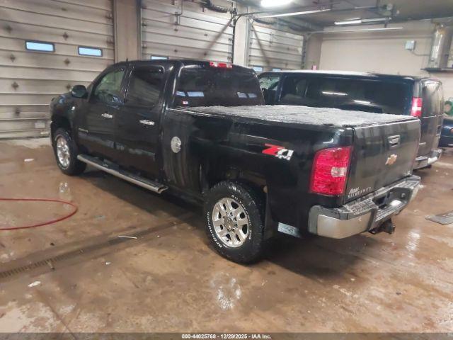 Chevrolet Silverado 2500 Ltz Image 20