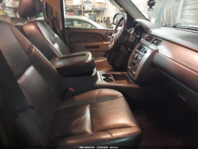 Chevrolet Silverado 2500 Ltz Image 2