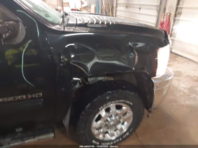 Chevrolet Silverado 2500 Ltz Image 15