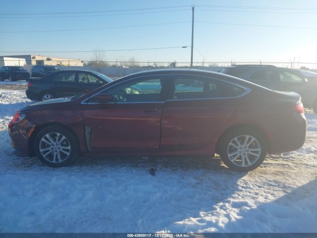 Chrysler 200 Touring Image 10