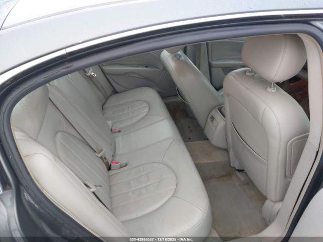 Buick Lucerne Cxl Image 16