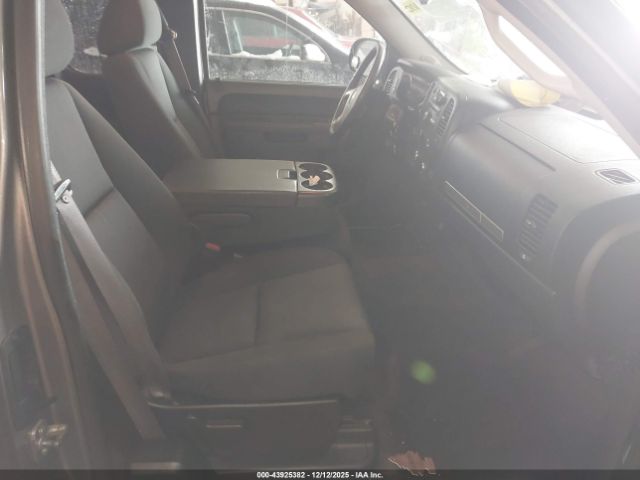 Chevrolet Silverado 1500 Lt Image 3