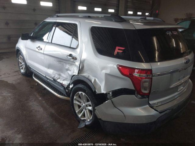 Ford Explorer Xlt Image 6