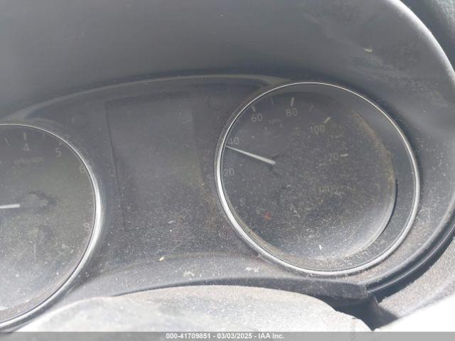 Nissan Rogue S Image 12