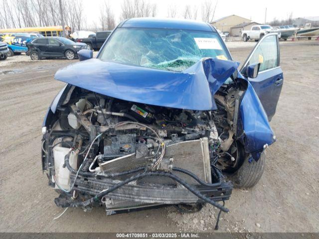 Nissan Rogue S Image 2