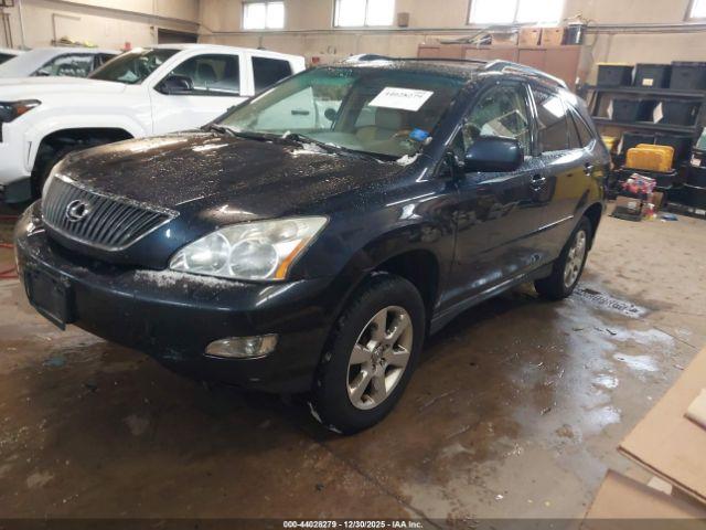 Lexus RX Image 11