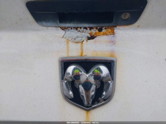 Ram 1500 Slt Image 3