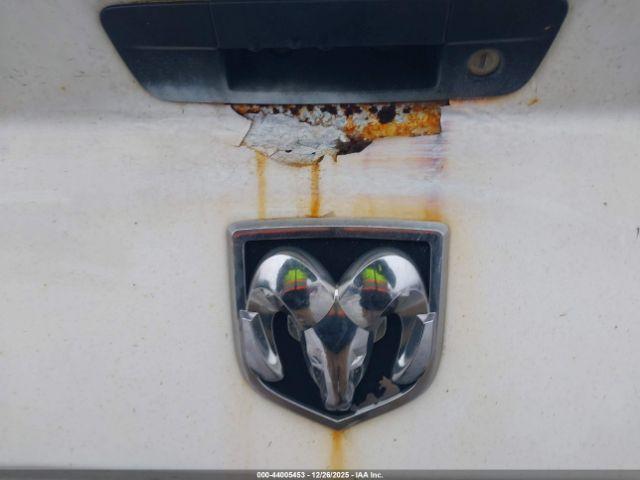 Ram 1500 Slt Image 3