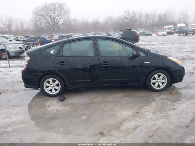 Toyota Prius Image 8