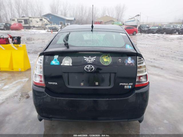 Toyota Prius Image 11