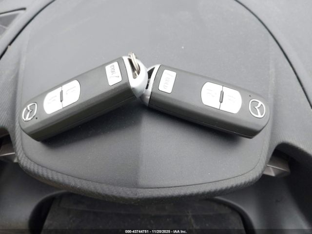 Mazda Mazda3 I Touring Image 12