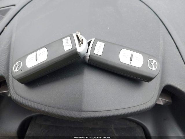 Mazda Mazda3 I Touring Image 12