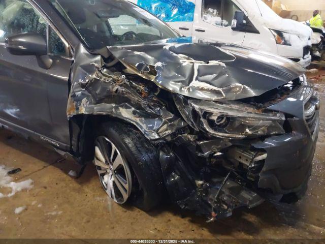 Subaru Outback 2.5i Limited Image 5