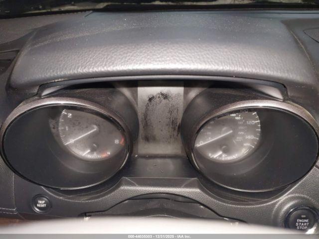 Subaru Outback 2.5i Limited Image 3