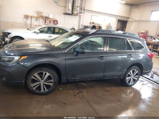 Subaru Outback 2.5i Limited Image 16