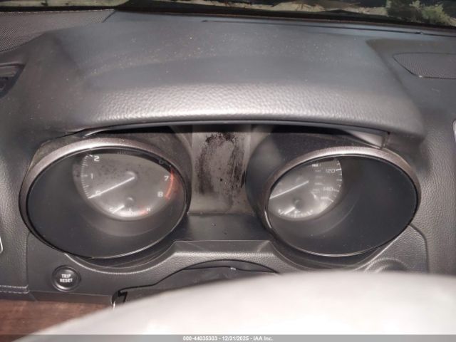 Subaru Outback 2.5i Limited Image 7