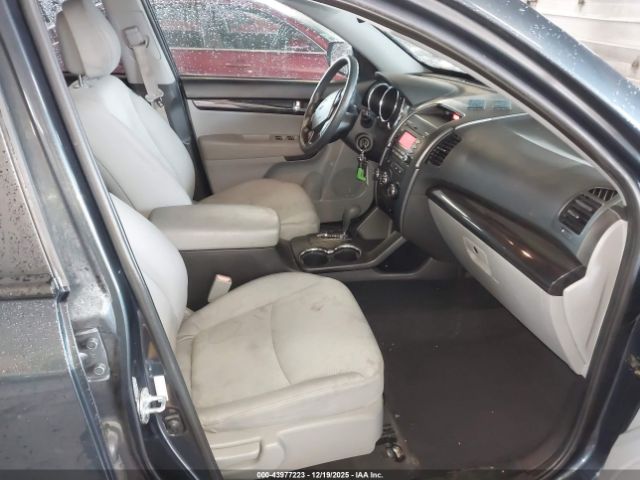 Kia Sorento Lx V6 Image 16