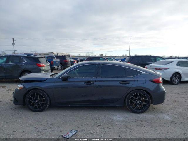 Honda Civic Sport Touring Image 10