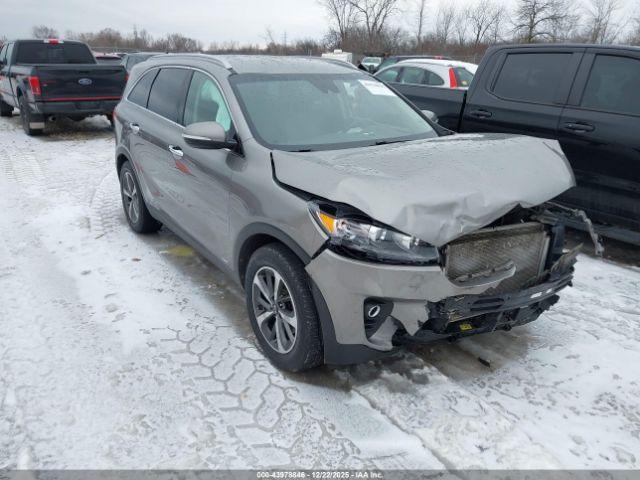  Salvage Kia Sorento