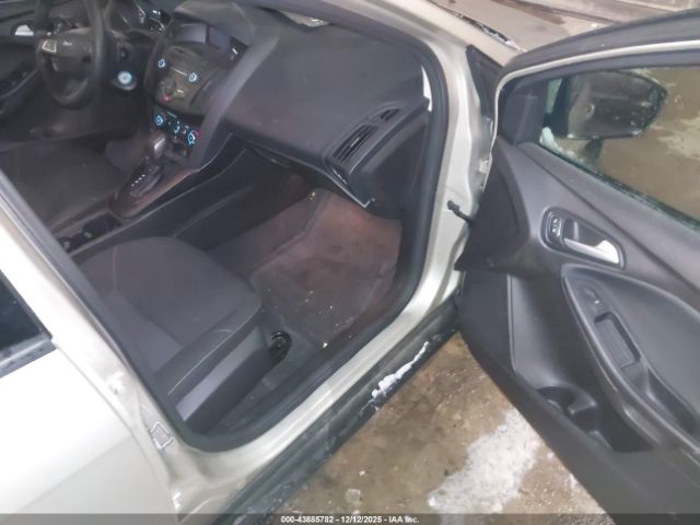 Ford Focus Se Image 2