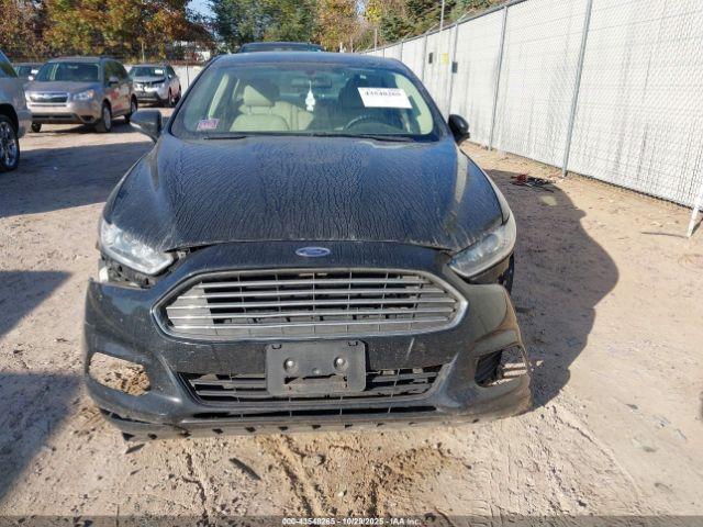 Ford Fusion Se Image 9