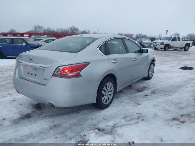 Nissan Altima 2.5 S Image 4