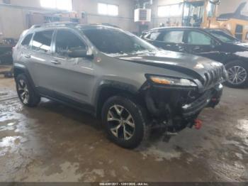  Salvage Jeep Cherokee