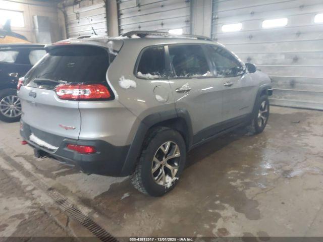 Jeep Cherokee Trailhawk Image 4