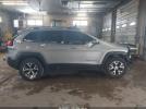 Jeep Cherokee Trailhawk Image 17