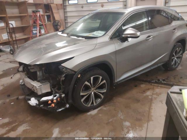 Lexus RX Image 4