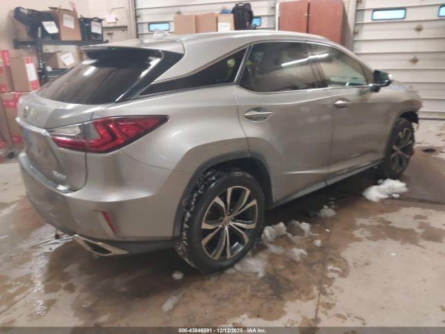 Lexus RX Image 6