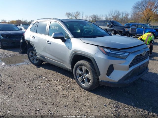 Toyota RAV4 Xle Image 1
