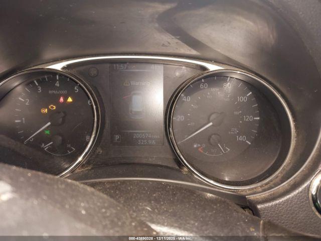 Nissan Rogue Sv Image 12