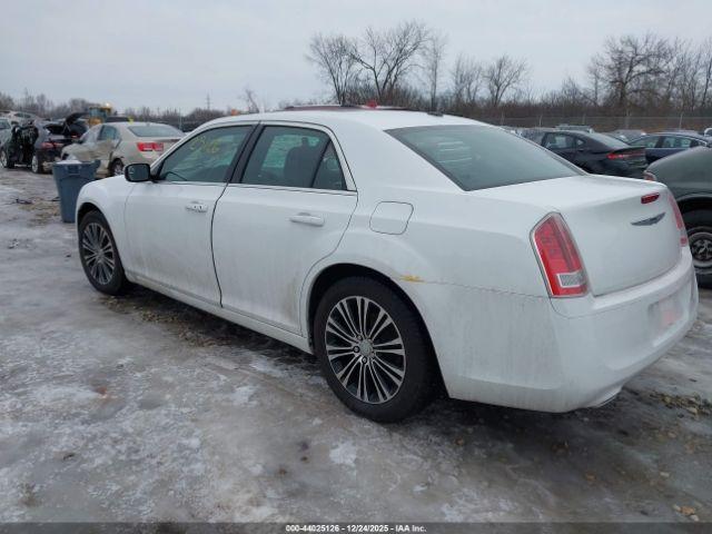 Chrysler 300 300s Image 11
