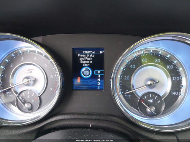 Chrysler 300 300s Image 16