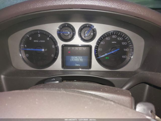 Cadillac Escalade Standard Image 8