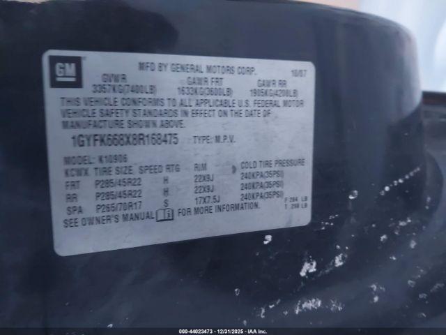 Cadillac Escalade Standard Image 12