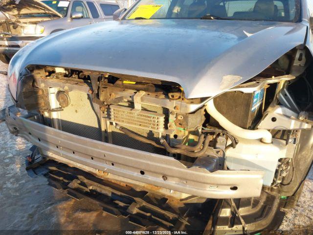 Subaru Outback 2.5i Premium Image 3