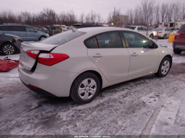Kia Forte Lx Image 3