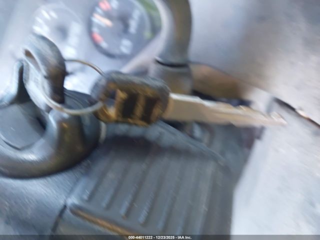 Chevrolet Chevy Van G2500 Image 12