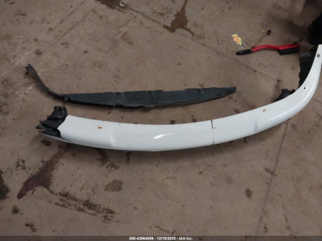 Chrysler Town & Country Touring Image 8