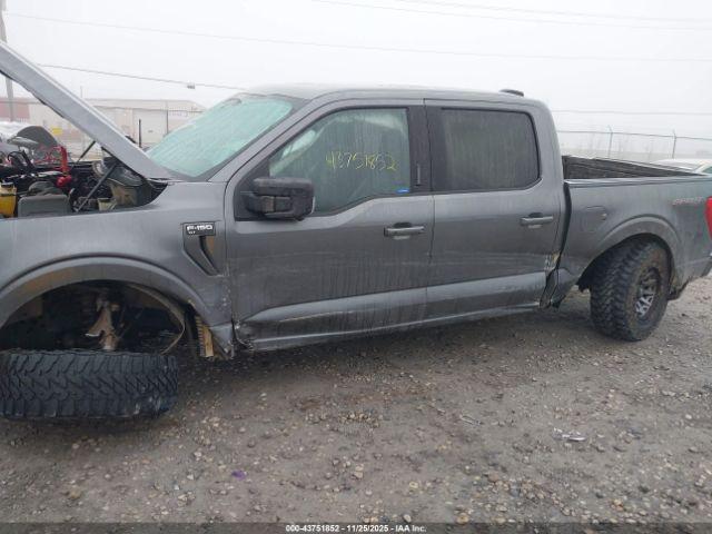 Ford F-150 Xlt Image 13