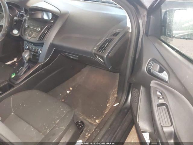 Ford Focus Se Image 2