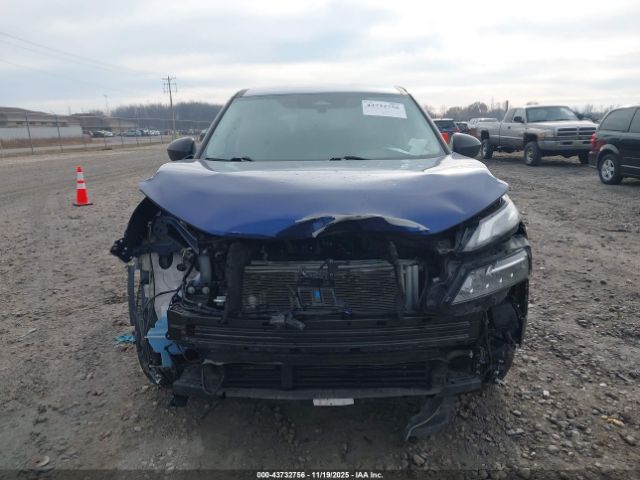 Nissan Rogue S Intelligent Awd Image 14