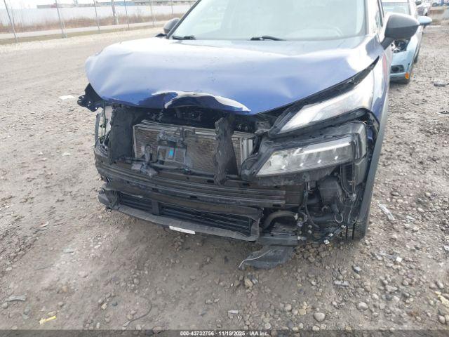 Nissan Rogue S Intelligent Awd Image 16